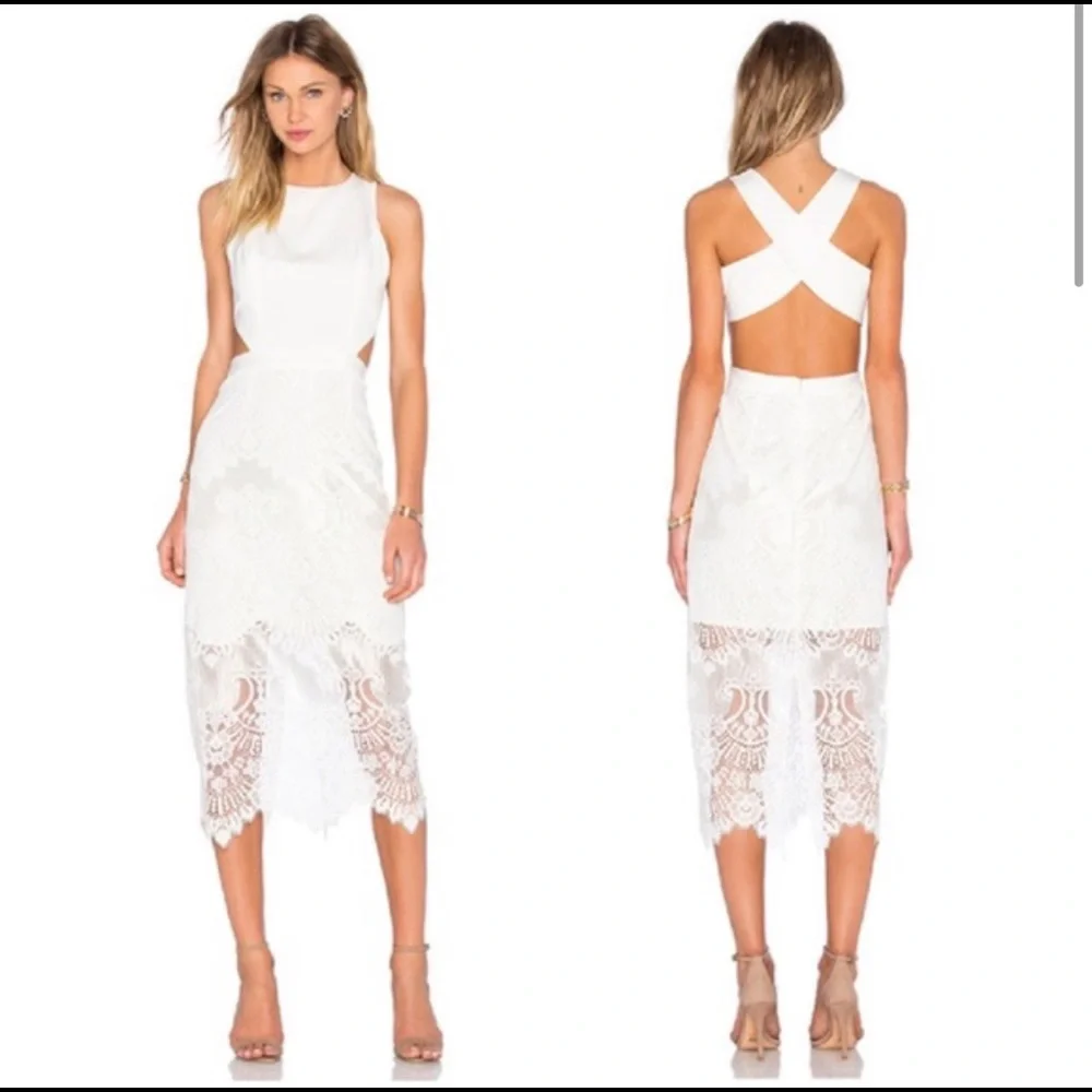 WHITE DRESS - Picture 1 of 3